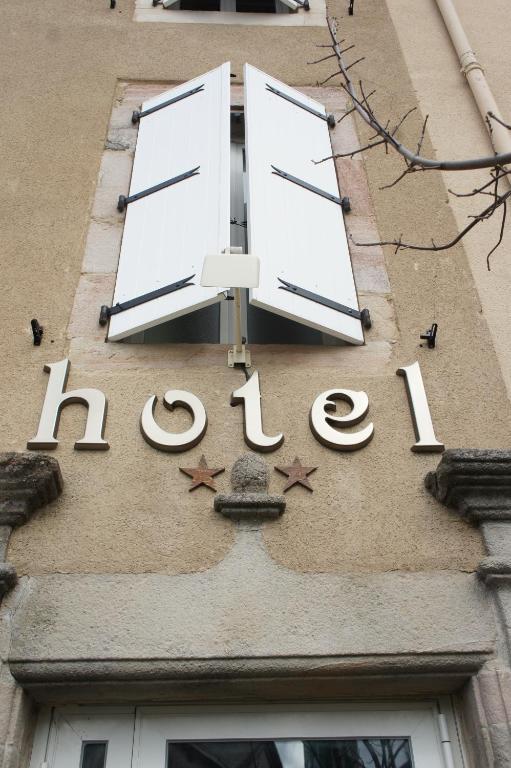 Hotel Les Tilleuls De Pareloup A Salles-Curan المظهر الخارجي الصورة